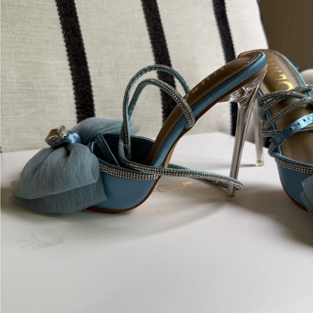 EGO Blue Heels with Bow and Rhinestone Accent Size 5 - Picture 4 of 15